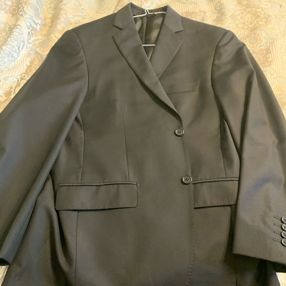 Men’s black blazer